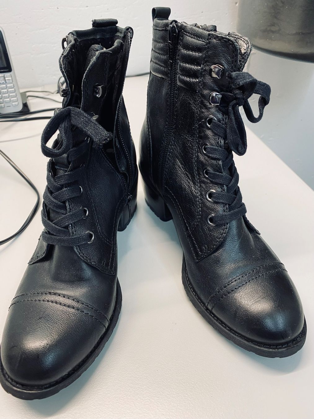 Scarpe da donna: Stiefeletten, schwarz, Gr. 38, neu – Nuovo (secondo la descrizione) da Bözberg venduto da RosmarieOb