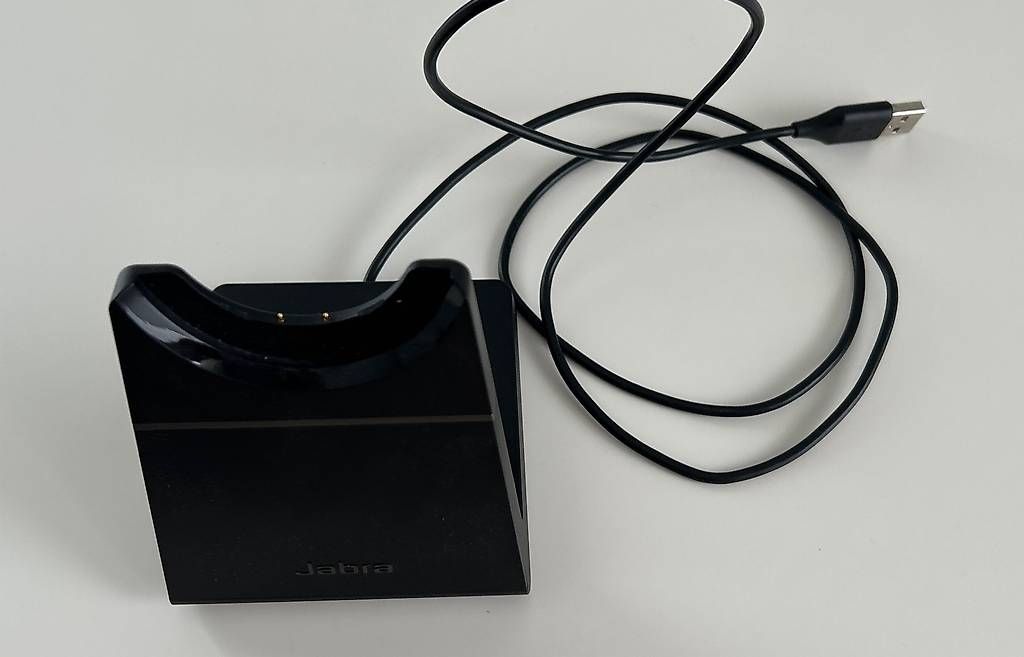 Chargements: Jabra Ladestation zu Evolve2 65 – D'occasion à Vaduz par alina_hasler