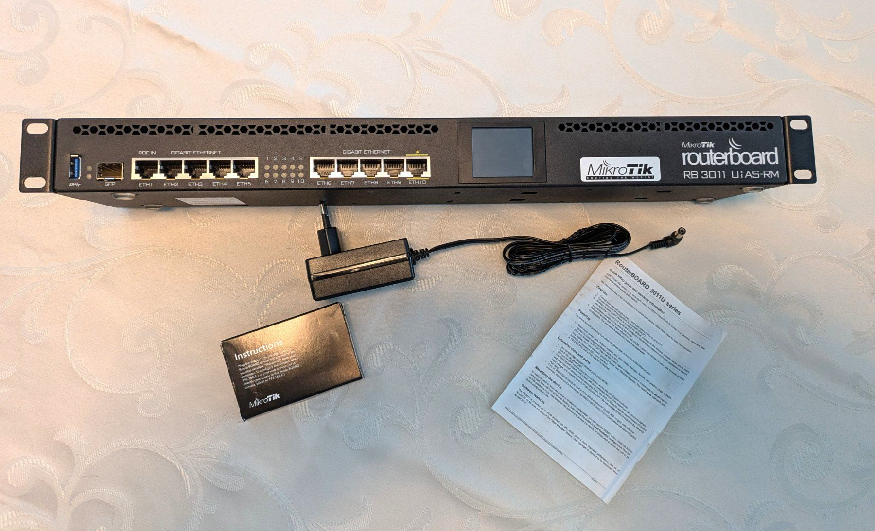 Mikrotik Modems & Router: Router MikroTik RB3011UiAS-RM – Neu (gemäss Beschreibung) aus Benken SG von olga81