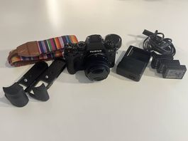 Fujifilm X-T1 Set mit XC 13-33mm , 3 Akkus & 2 Griffen