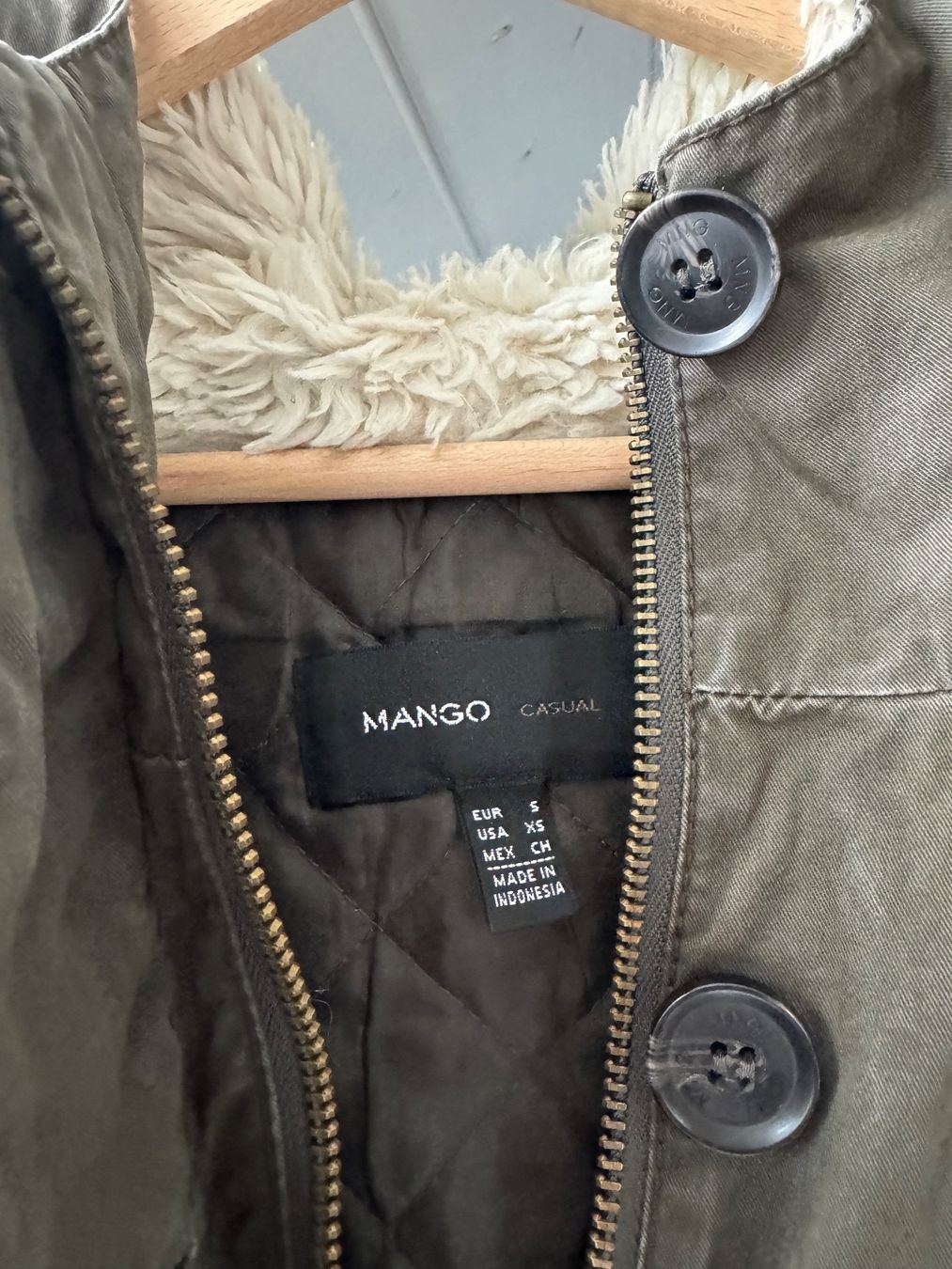 Mango Giacche: Mango Herbst-/ Winterjacke Größe S mit Innenfutter – Usato da Trélex venduto da stripedthrift 3