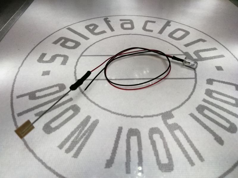 Componenti elettronici: LED 5mm verkabelt, 12V DC, klar/blau – Nuovo (secondo la descrizione) da Luzern venduto da Salefactory 2
