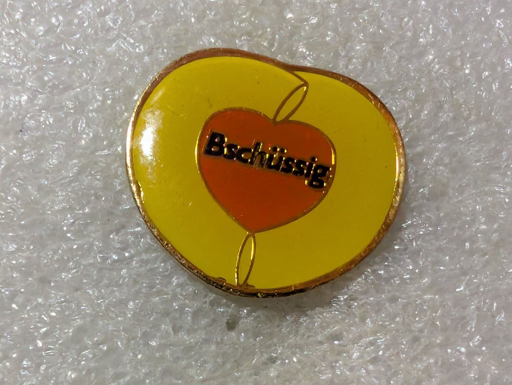 Placchette & Badge: Ansteckpin 107: Bschüssig – Usato da Oppligen venduto da Pin-Fall-Shop