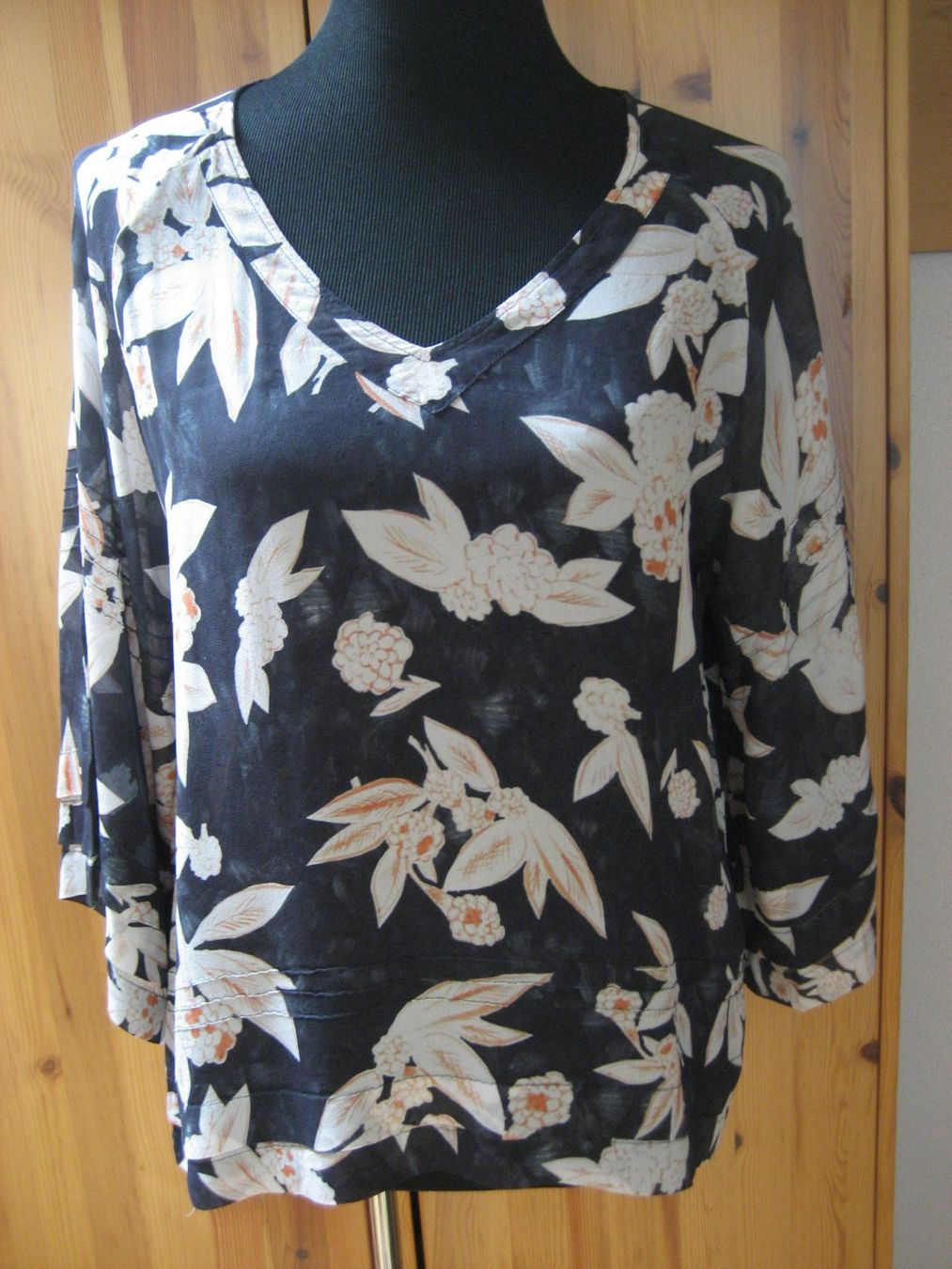 Nile Camicette: Blouse Nile taille S – Nuovo (secondo la descrizione) da Delémont venduto da marryb