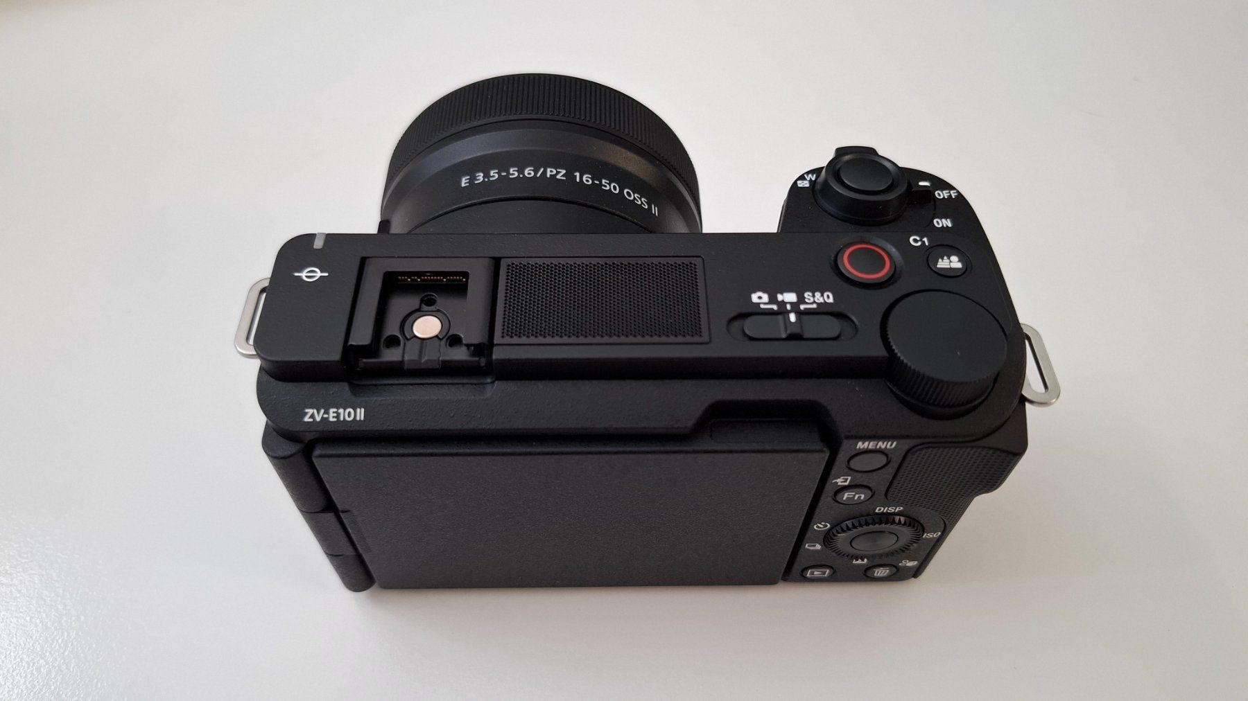 Sony Kamera: Sony ZV-E10 II mit Objektiv und Cage Kit – Neu (gemäss Beschreibung) aus Basel von klugeskamel 1