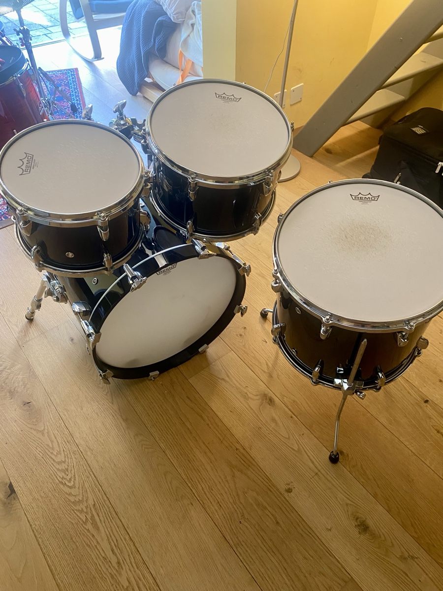Yamaha Strumenti musicali: Yamaha Maple Custom Absolute Piano Black 18/10/12/14  – Usato da Laconnex venduto da BoumTchiBoumBoum 6