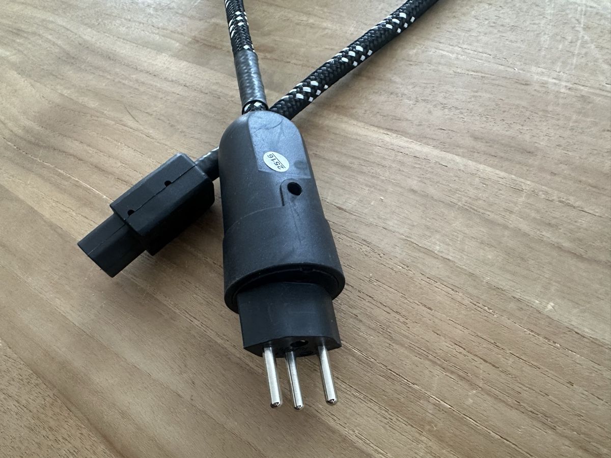 Inakustik Kabel: Inakustik AC-1502 power cable – Neu (gemäss Beschreibung) aus Mont-sur-Lausanne von Bluesix6