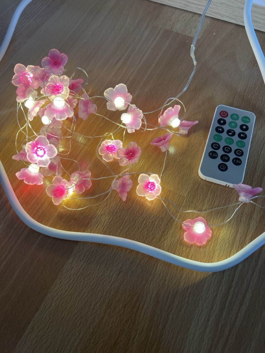 Guirlandes lumineuses: R – D'occasion à Olten par Sonjason