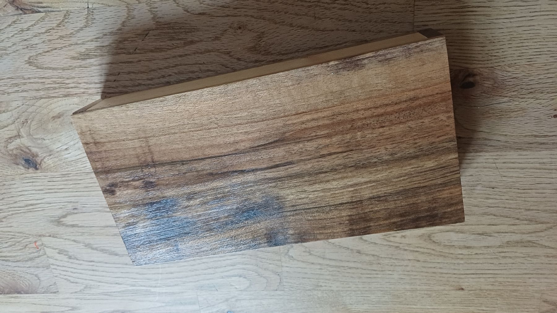 Articoli in legno: Schöne Schatulle Nussbaum  – Usato da Flawil venduto da Naphtali 5