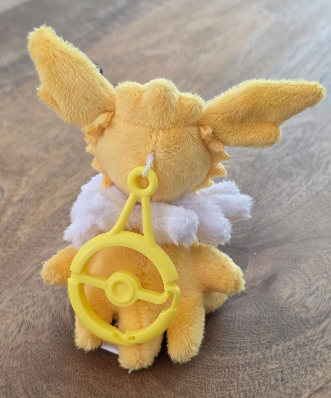 Pokémon Giocattoli: Pokemon Jolteon Plüschtier Anhänger – Nuovo (secondo la descrizione) da Rheinsulz venduto da Dred 2