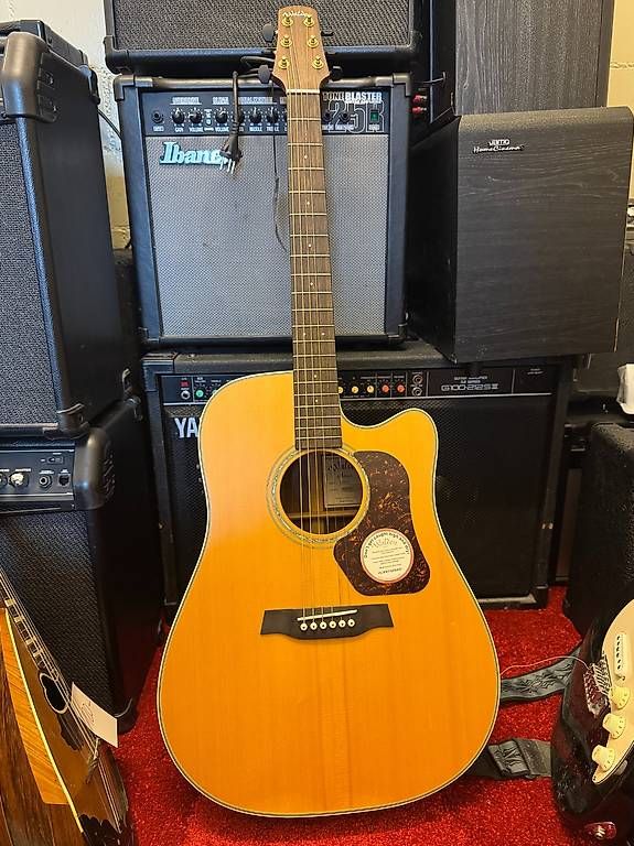 Strumenti musicali: Akustikgitarre mit Tonabnehmer – Usato da Embrach venduto da CarlosTF