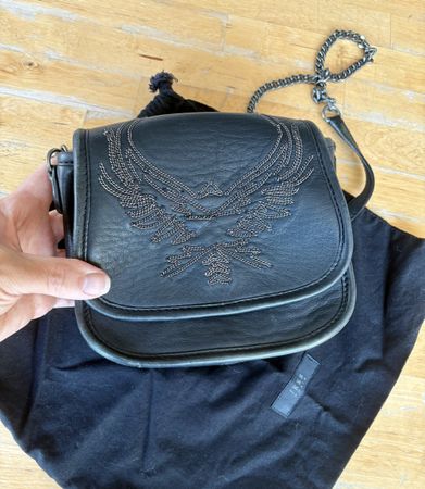 Sac IKKS noir en cuir – bandoulière chaîne