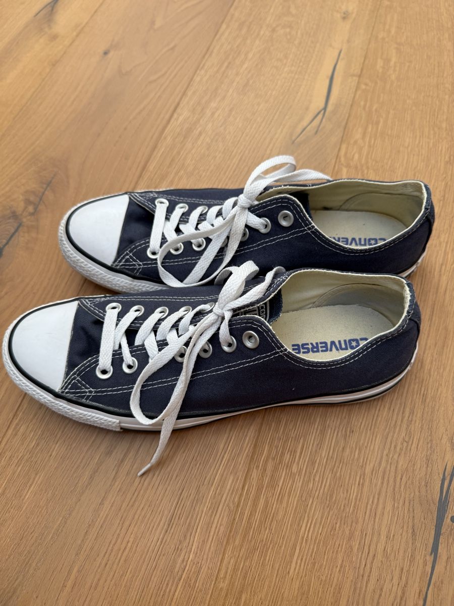 Converse Scarpe da uomo: Converse All Star Sneaker blau, Gr. 43 – Usato da Lungern venduto da Blauhausfrau