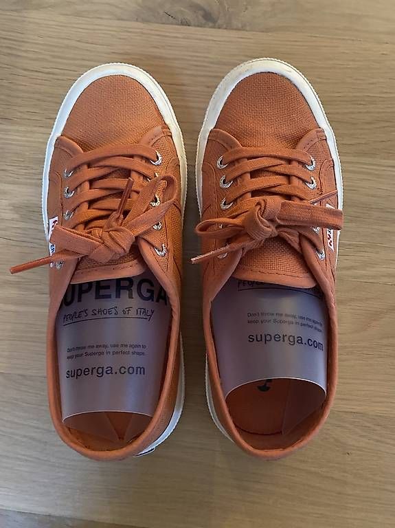 Damenschuhe: Superga 2750, Gr. 37 – Gebraucht aus Langnau am Albis von jes_hdr6 1