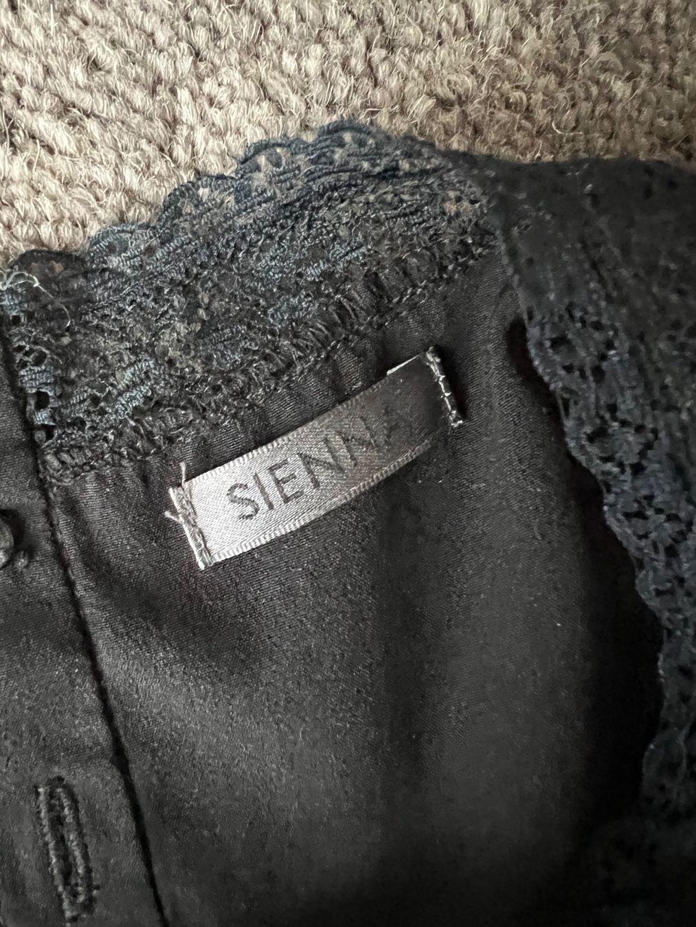 Top: Sienna Bluse Shirt S NEU – Nuovo (secondo la descrizione) da Glattpark(Opfikon) venduto da genevoise 1