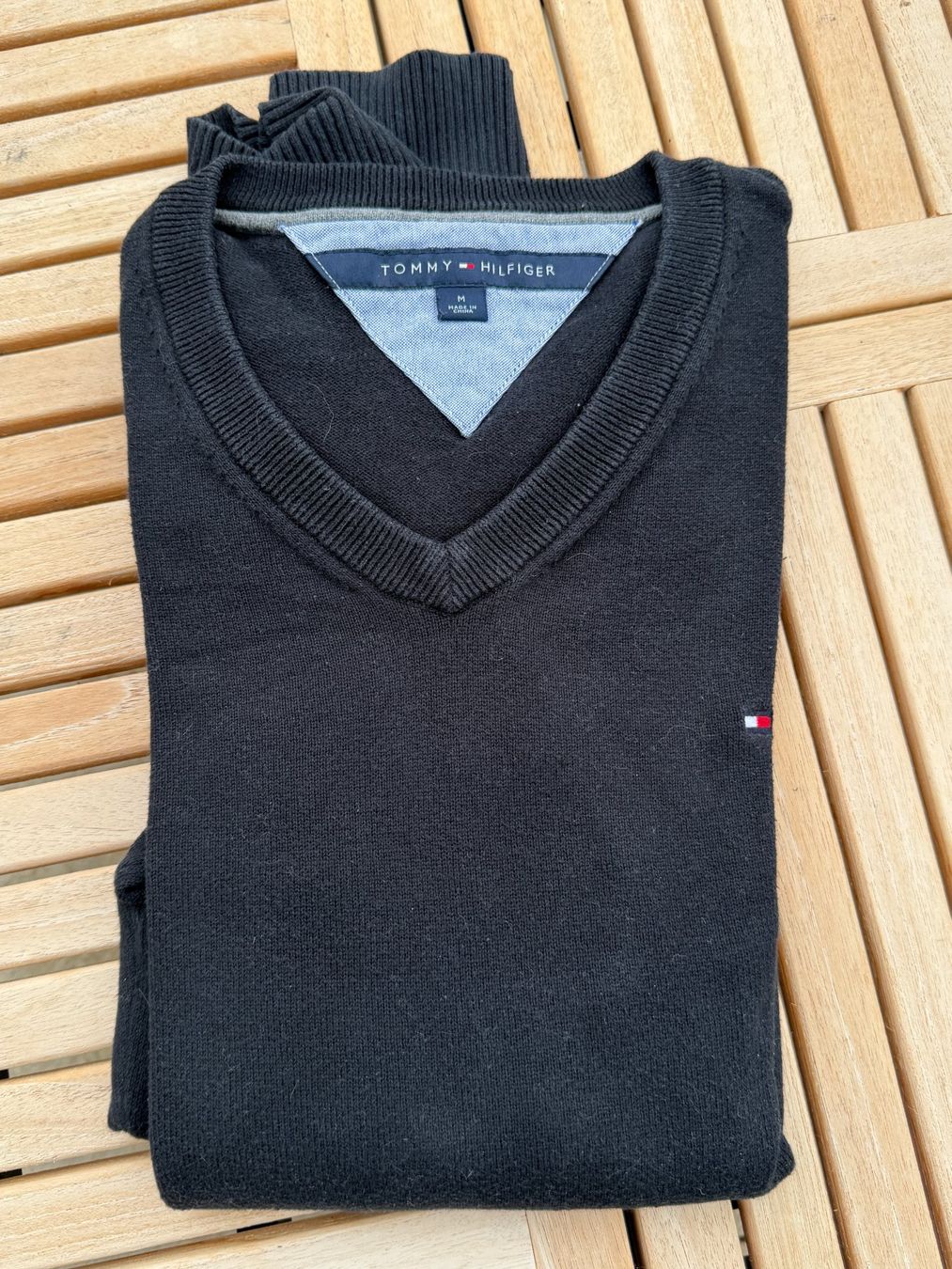 Tommy Hilfiger Pullover & Sweatshirts: TOMMY HILFIGER Pullover schwarz – Gebraucht aus Volketswil von laszou