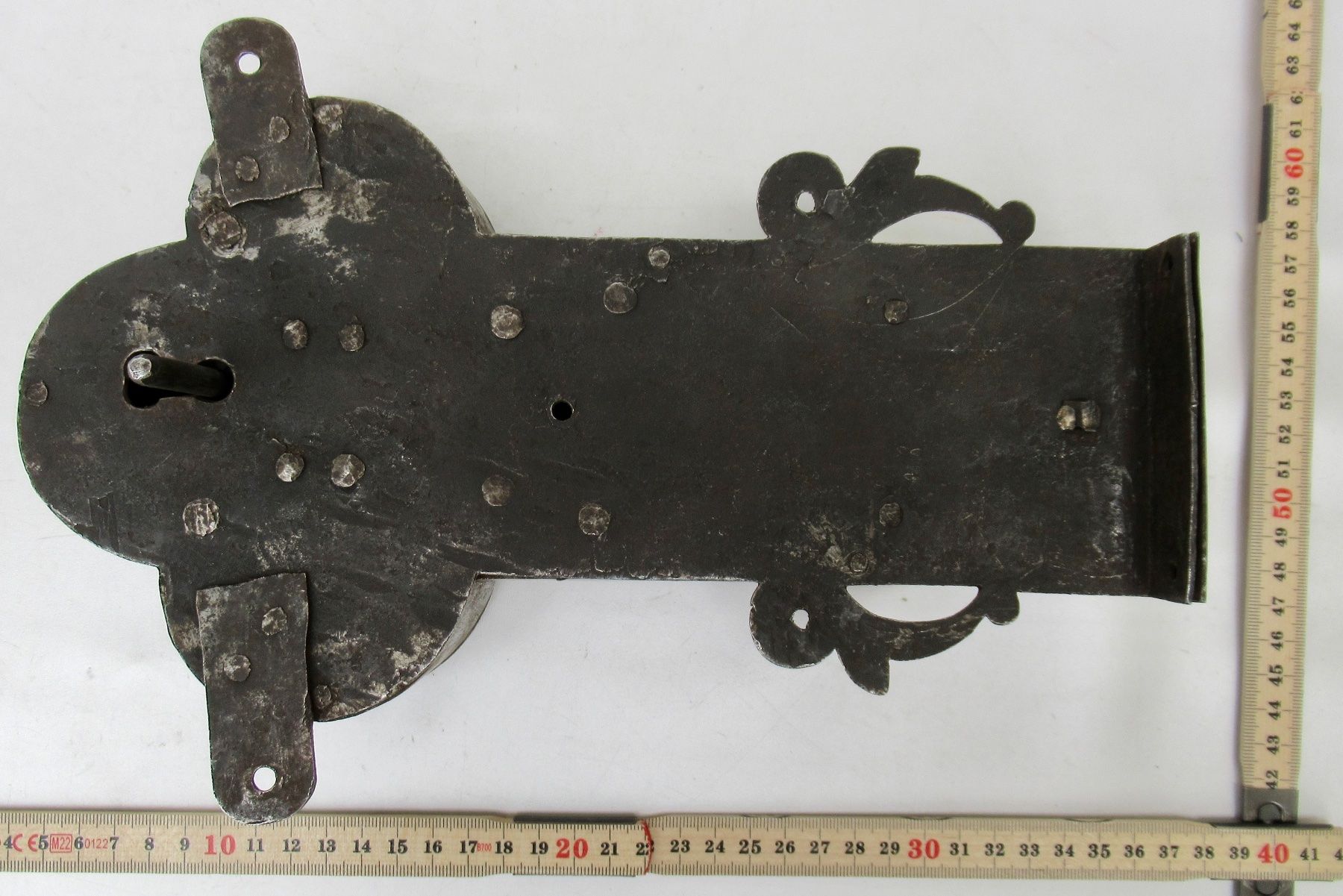 Schlösser: Gotisches Schloss mit Schlüssel – Gebraucht aus Bern von Colligentes 9