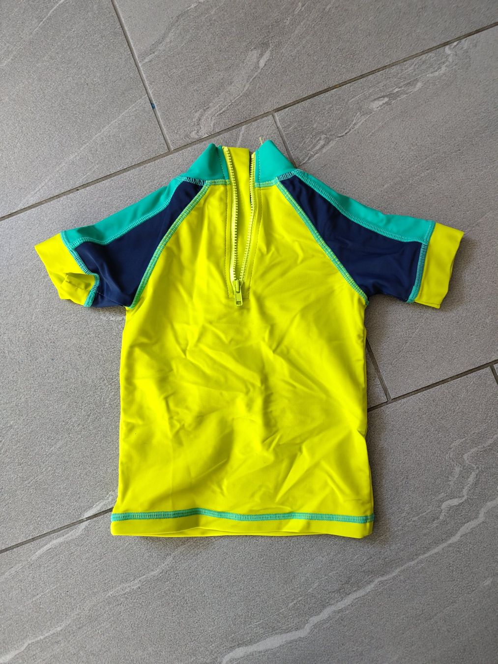 Lotti & Set di vestiti: UV Badeset, Gr. 86 – Usato da Reichenburg venduto da DerUhu 1