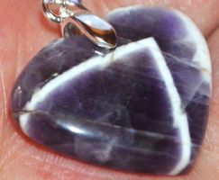 Anhänger L-5794 – Amethyst Herz Cabochon leicht defekt 21x26