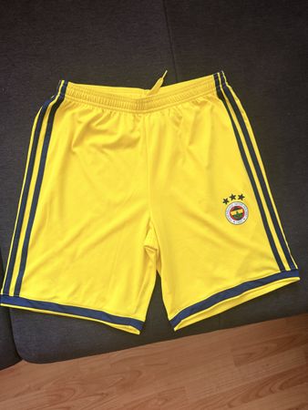 Fenerbahce Shorts gelb Grösse 176 neuwertig