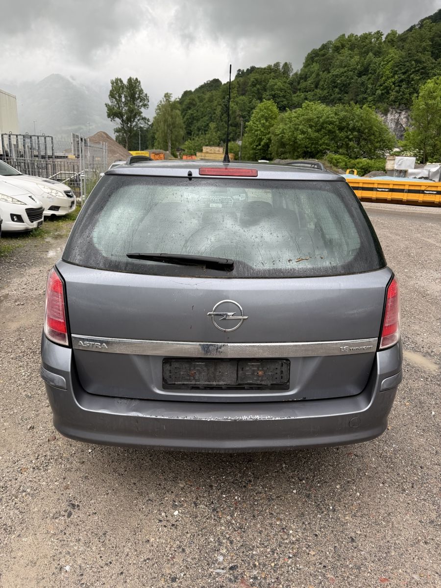 Opel Automobili: Opel Astra H16 Automat – Usato da Mollis venduto da BSL10 1