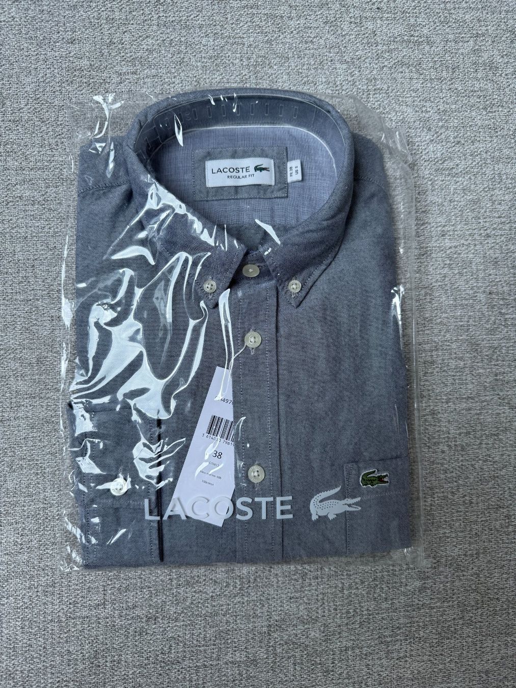 Lacoste Hemden: NEU Original Lacoste Langarm, Grösse S – Neu und originalverpackt aus Biel-Benken BL von Aplus0 2