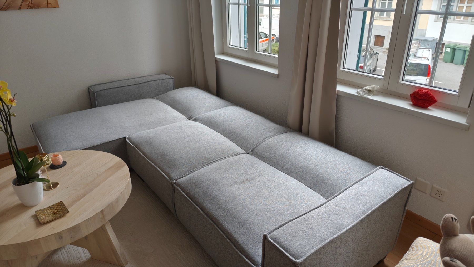Sofas: Ecksofa Grau mit Ottomane guter Zustand – Gebraucht aus Altstätten SG von S.Willow 3