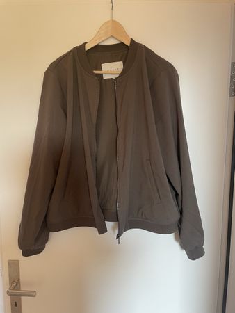 Kaffee Bomberjacke Neuwertig NP 119 Fr.