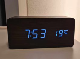 Nussbaum Holz Wecker Mit Qi Charging (10W)