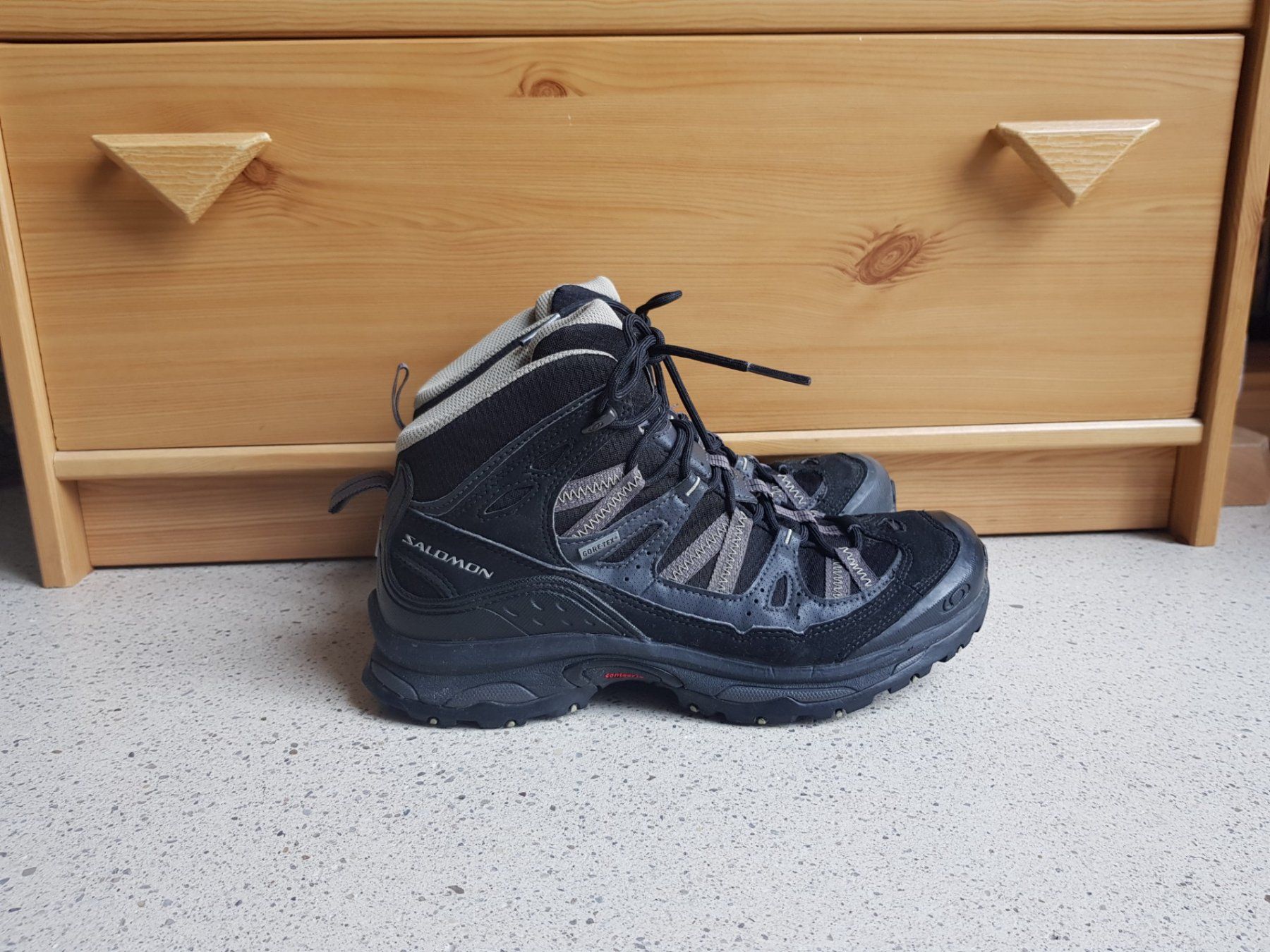 Salomon Scarpe da donna: Salomon GTX Damen Wanderschuh Grösse 40 – Usato da Basel venduto da chien008