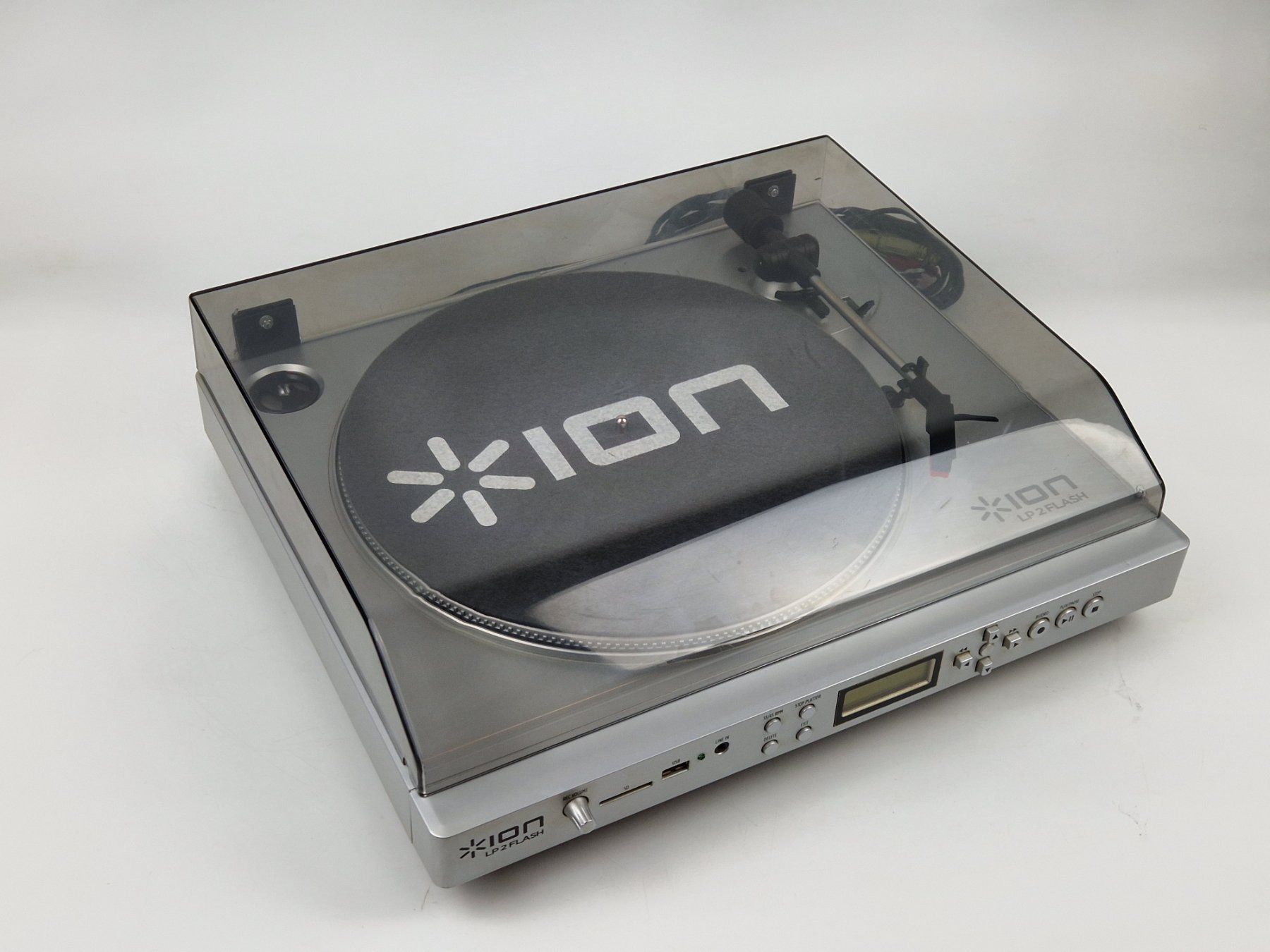 Tourne-disques: Ion LP 2 Flash Plattenspieler – D'occasion à Muhen par Restwert_Muhen