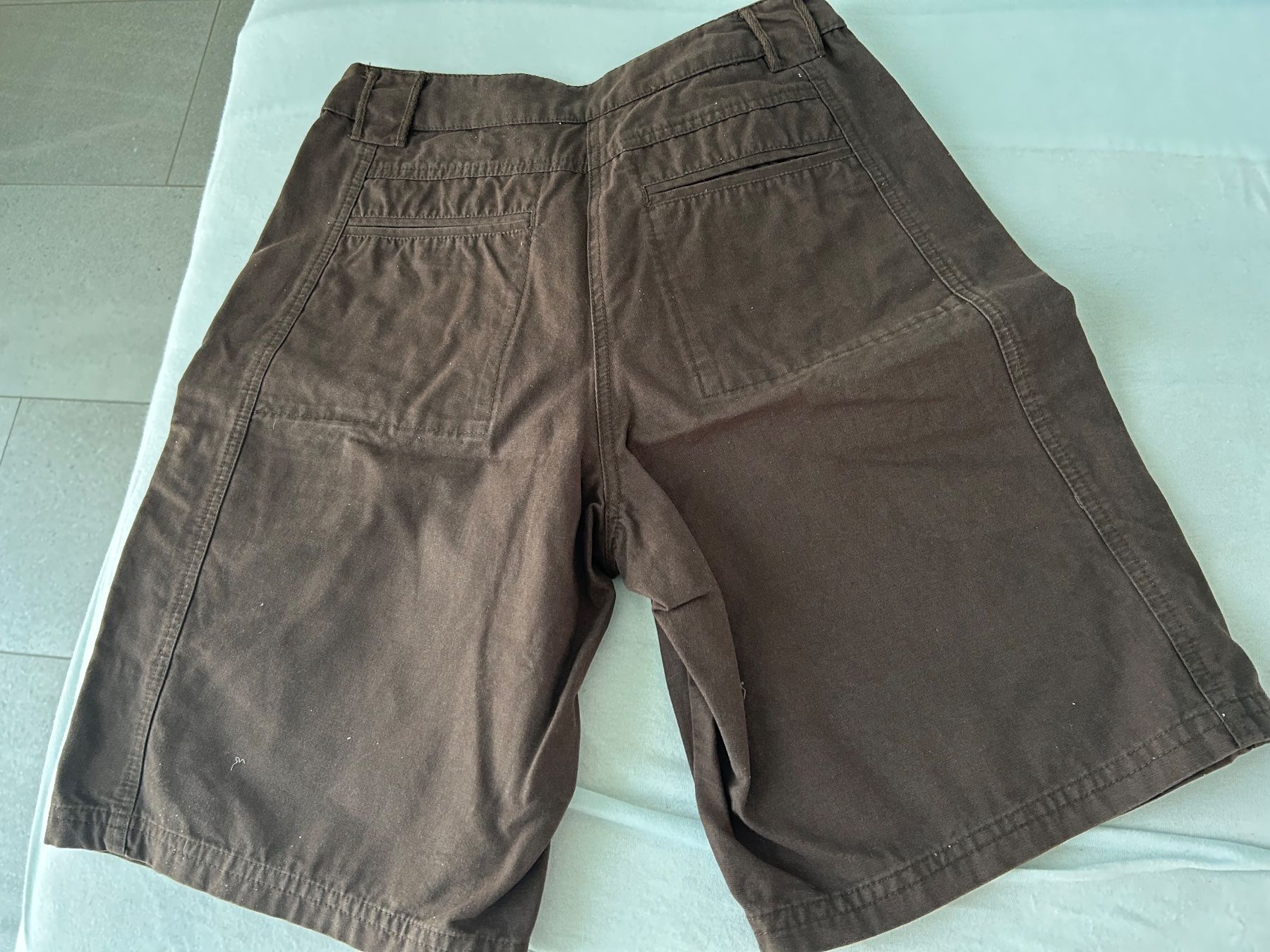 Jeans: Modische, braune Shorts, franz. Modell,Gr .40 – Nuovo (secondo la descrizione) da Eschenz venduto da glaro14 1