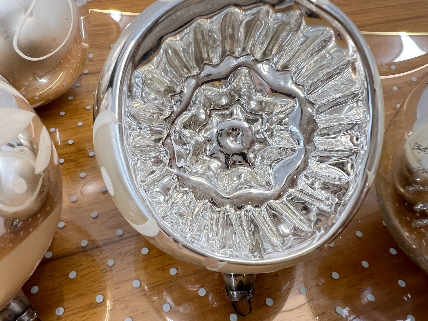 Tutte le decorazioni: Vintage Weihnachtskugeln – Usato da Walzenhausen venduto da stilvollwohnen 2