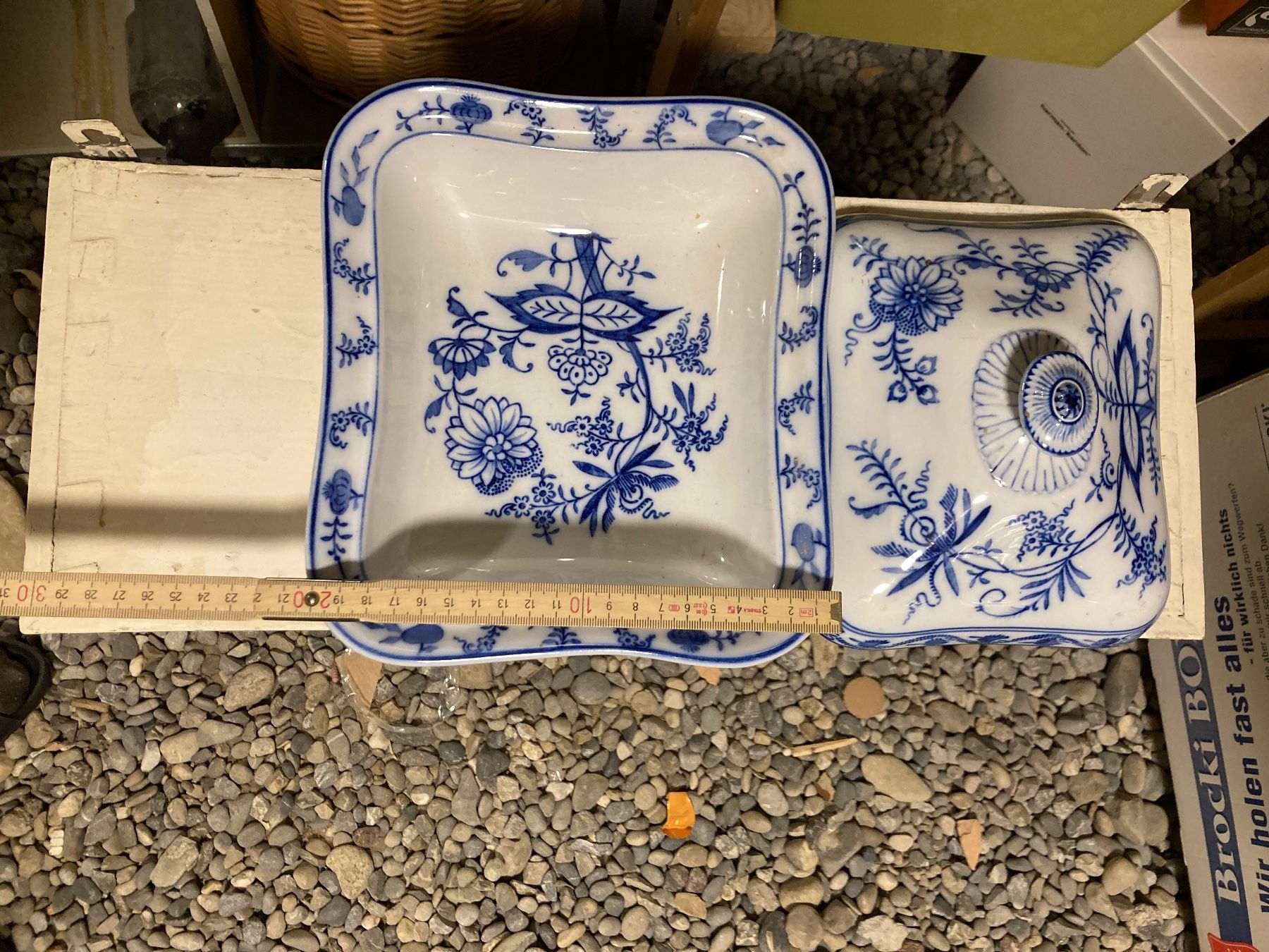 Villeroy & Boch Set di piatti: Zwiebelgeschirr – Usato da Zürich venduto da ursulat01 3