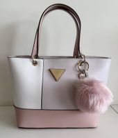 Guess Handtasche / Schultertasche in Pastellfarben