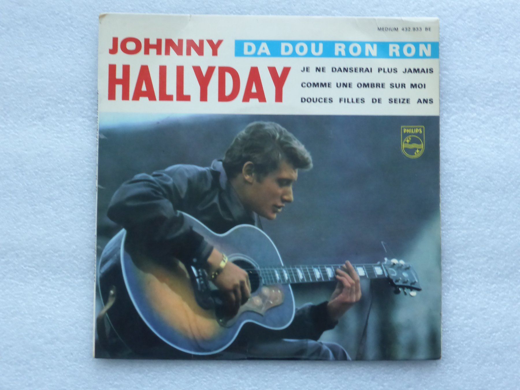 Dischi in vinile: Vinyl Single  EP  JOHNNY HALLYDAY – Usato da Küssnacht am Rigi venduto da Mondkinder