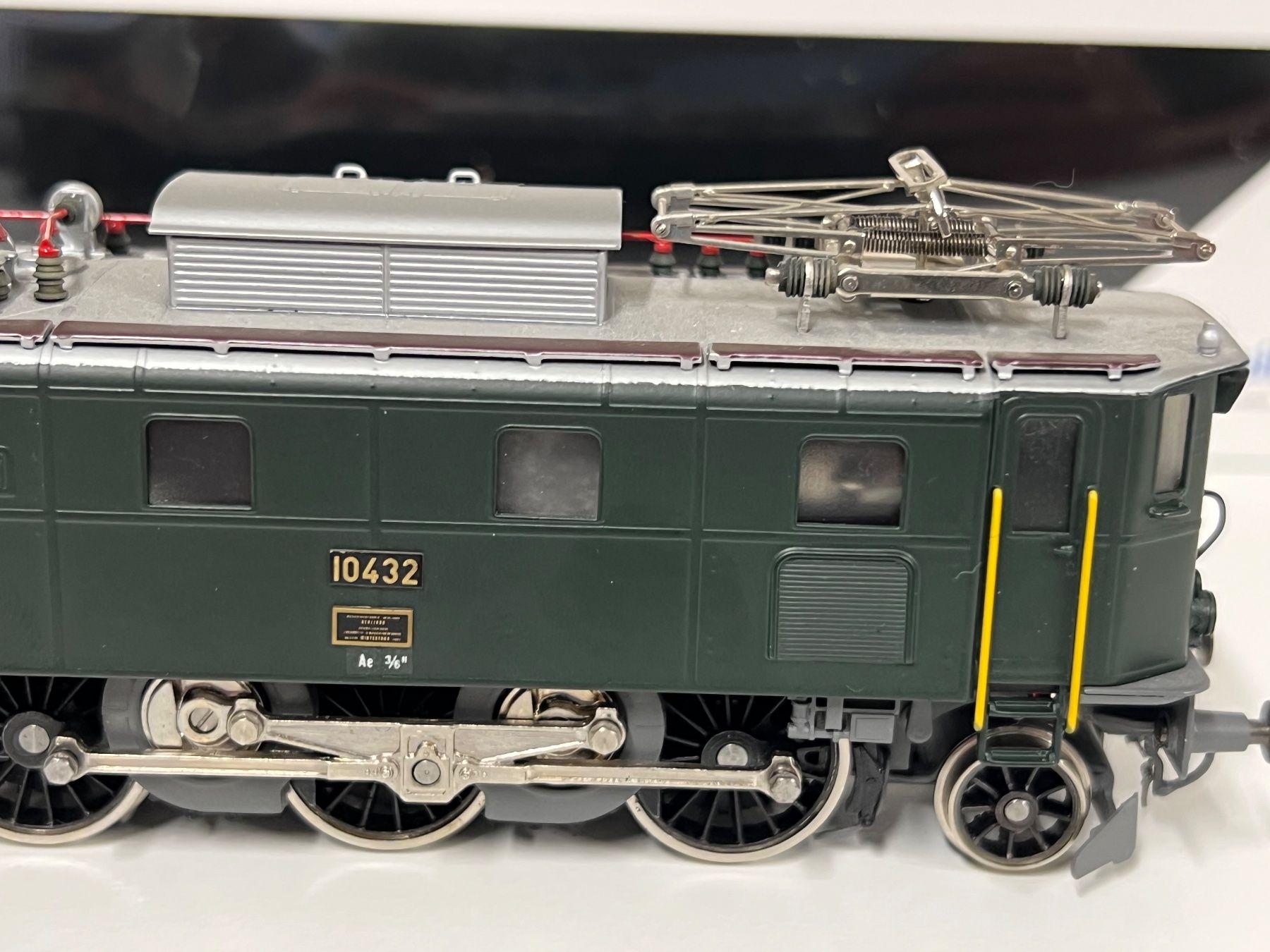 Fulgurex Modellini di ferrovie: Fulgurex Ae 3/6 10432 SBB CFF Analog H0 DC – Nuovo (secondo la descrizione) da Neuenhof venduto da ludovicco 1