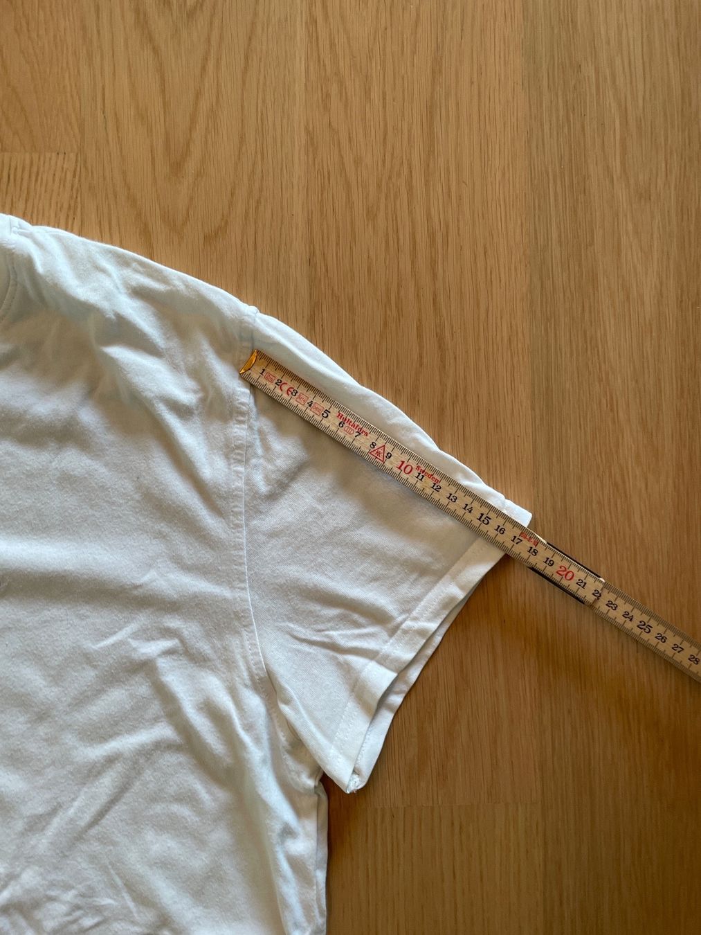 Tommy Hilfiger T-shirt: Tshirt Tommy Hilfiger XL Regular Fit – Usato da Basel venduto da pilzliii 2