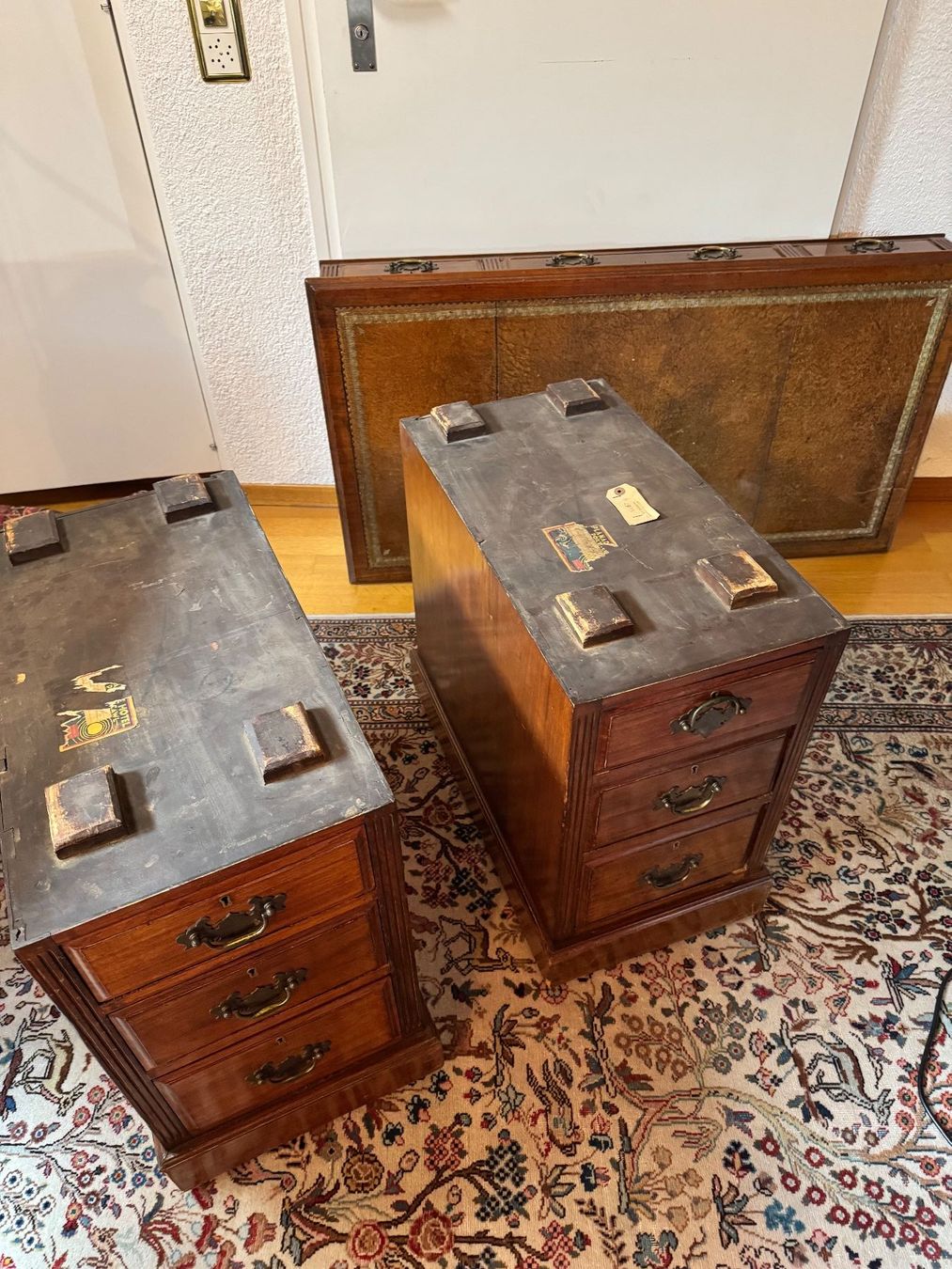 Tavoli: Tisch aus 3 Teilen – Usato da Bern venduto da Cardi11 4