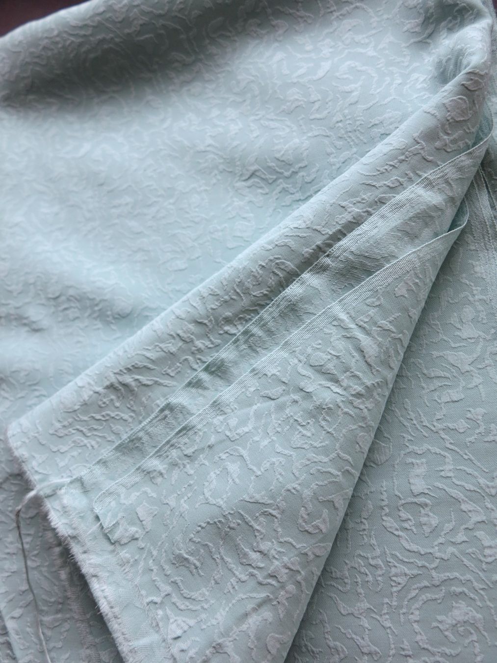Tissus: 310 cm Seiden Jacquard – Neuf avec emballage d'origine à Büttikon AG par Kaebri 2