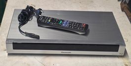 Panasonic DMR-BST835 Blu-ray Disc Recorder mit Fernbedienung
