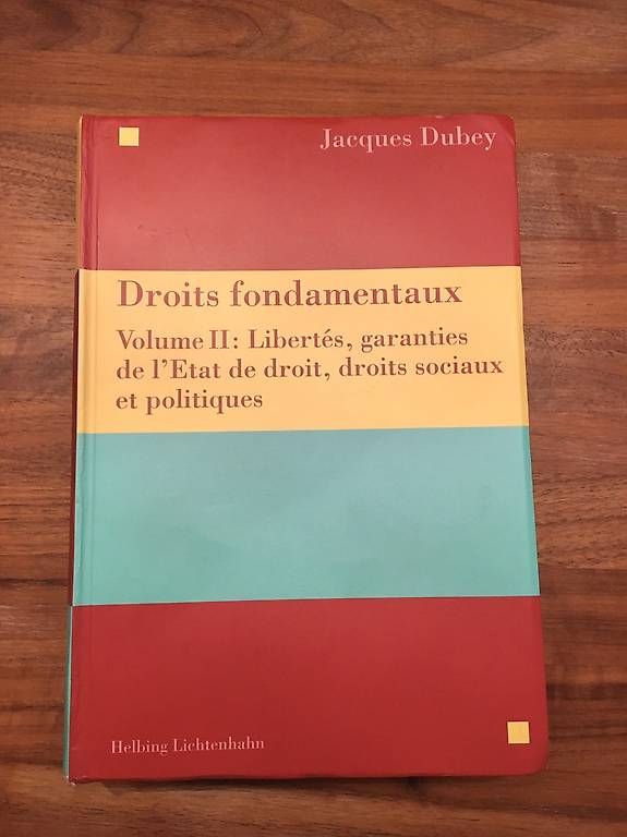 Libri: Droits fondamentaux Volume II – Usato da Biel venduto da Z_2019