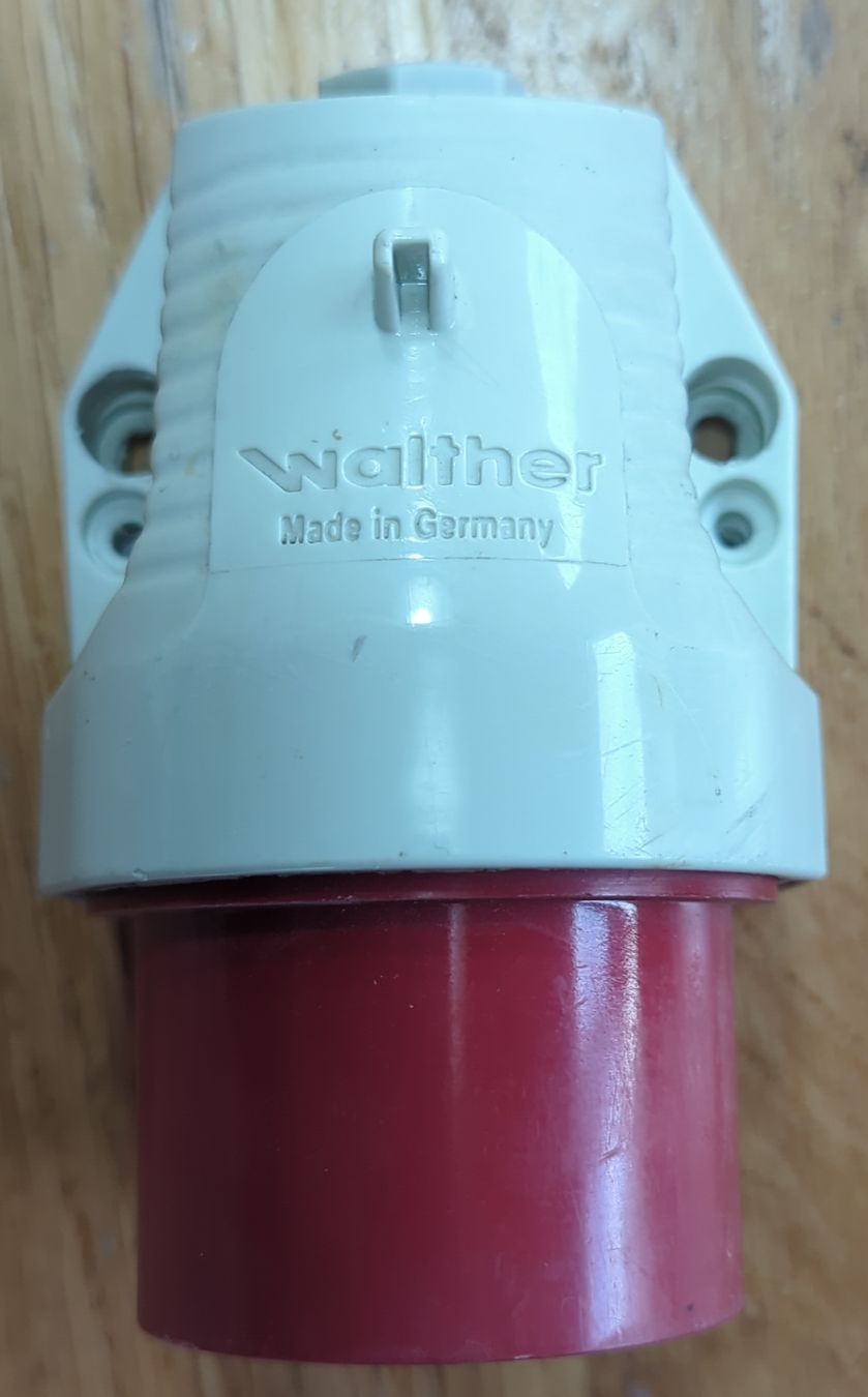 Walther Spine: 16A Walther Steckdose, Typ 610 NI – Usato da Lyss venduto da 3250er
