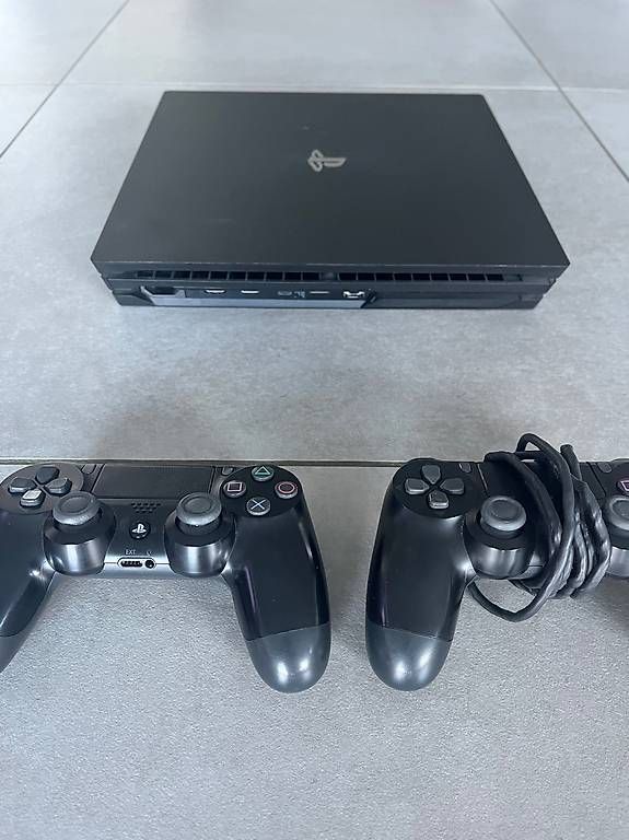 Konsolen: Sony PS4 Pro 1 TB – Gebraucht aus Piazzogna von Anto83 1