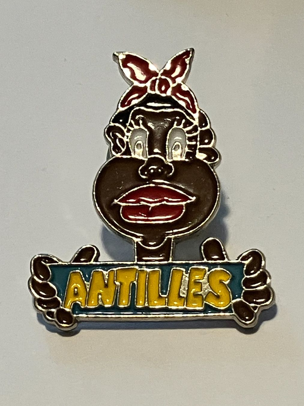 Placchette & Badge: 1 Pin Antilles – Usato da Basel venduto da djwwpp