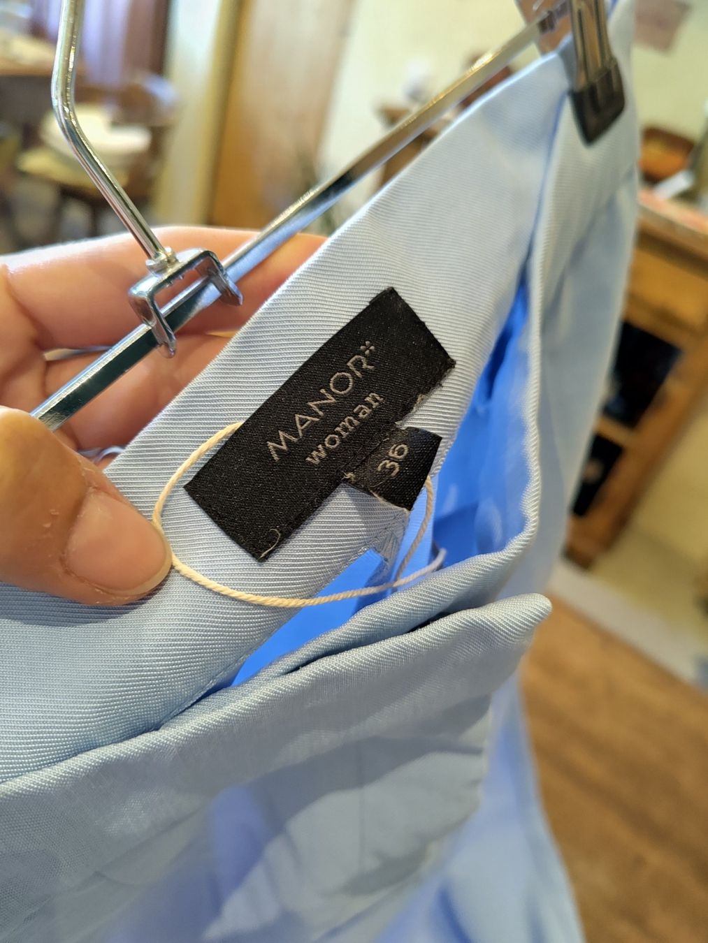 Manor Pantaloni: Manor palazzo Hosen hellblau S – Nuovo (secondo la descrizione) da Losone venduto da ell_nora89 2