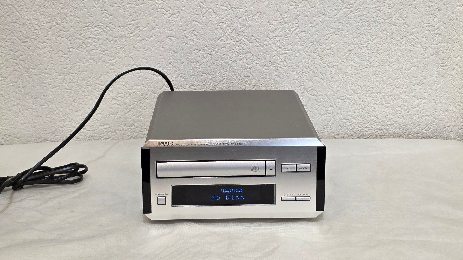 CD: YAMAHA CDX-E100 CD player – Usato da Arlesheim venduto da ars_musica 1