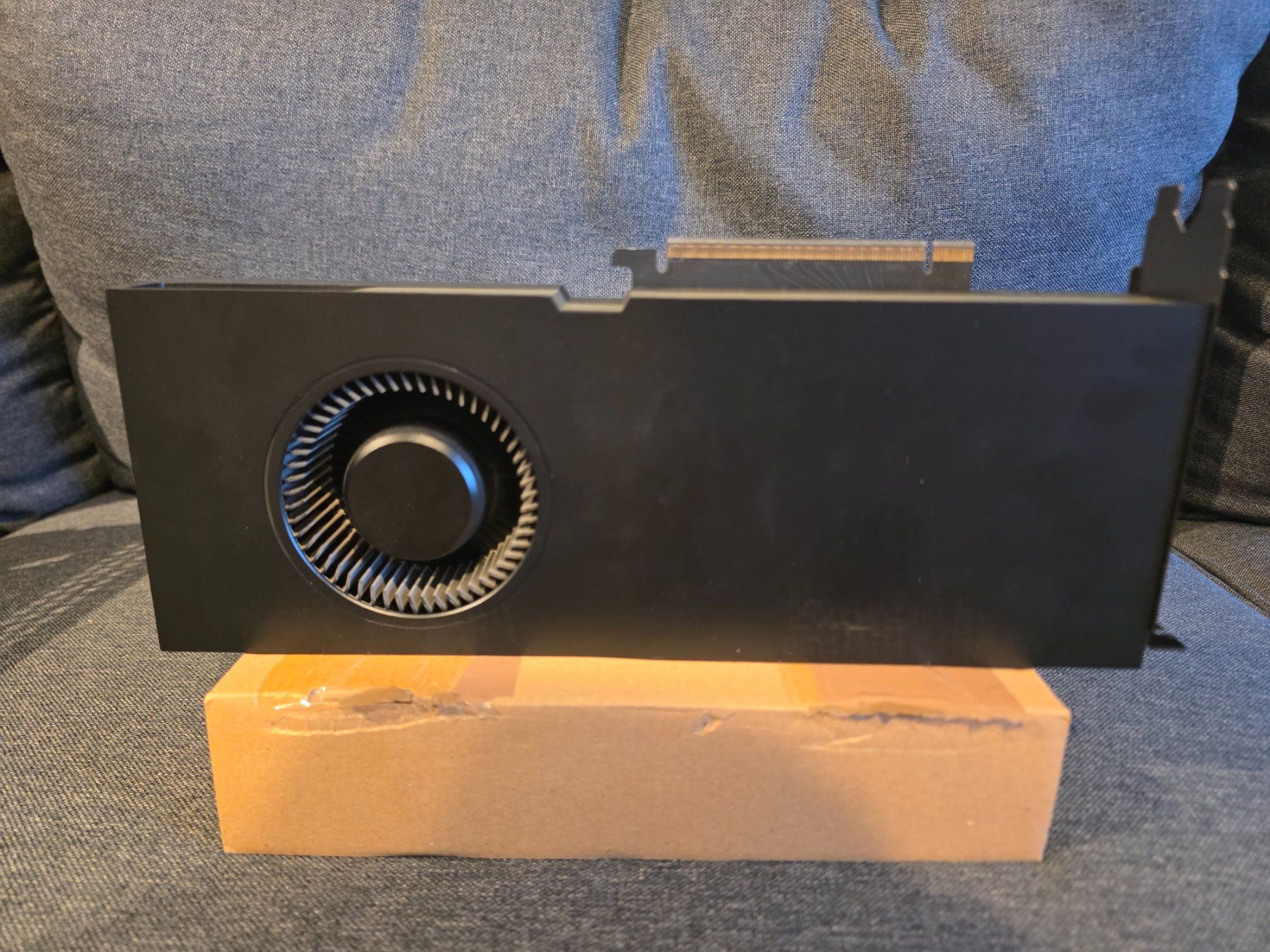 Grafikkarten: NVIDIA RTX4500 32GB (3) – Gebraucht aus Meilen von muchfiner 1