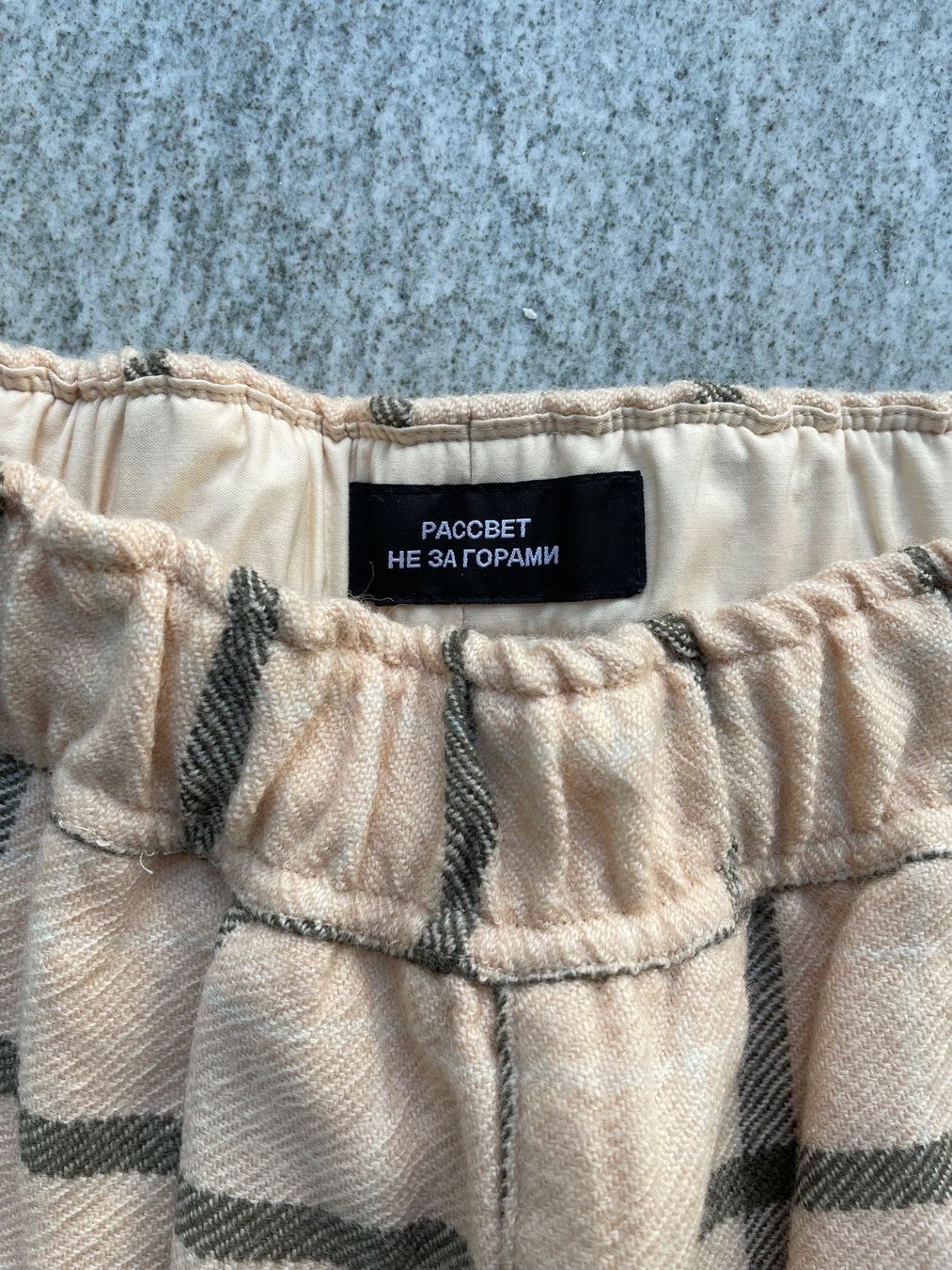 Pantaloni: Coole Trainerhose mit lässigem Schnitt – Nuovo (secondo la descrizione) da Zürich venduto da sandro_colombini 2