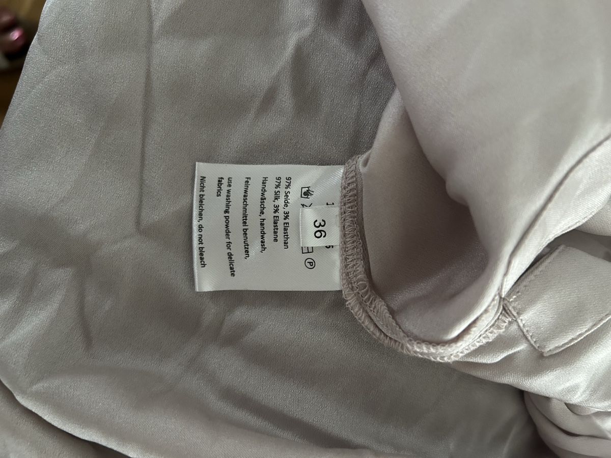 Chemisiers: Damen Pullover IVI Collection Grösse 48 Seide / Elastan – D'occasion à Allschwil par meeresperle 2